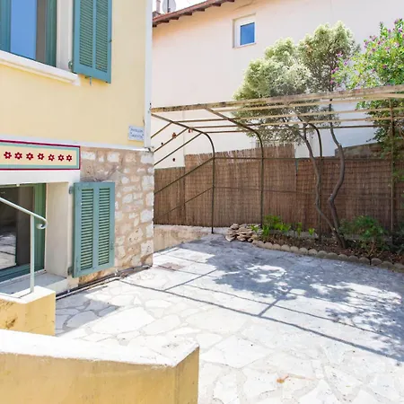 C8 - Lovely House 4 Bdr - Pool, Ac, Garage & Wifi Villa *