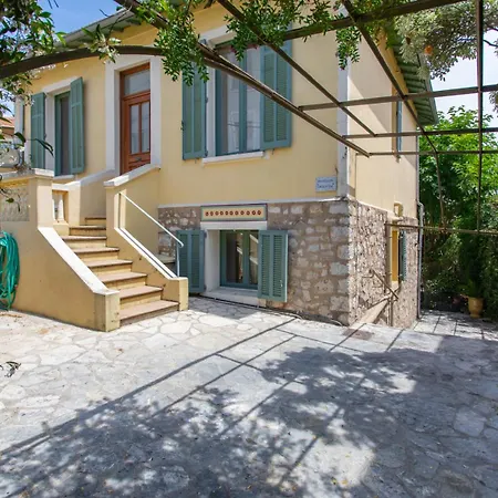 Villa C8 - Lovely House 4 Bdr - Pool, Ac, Garage & Wifi Cannes