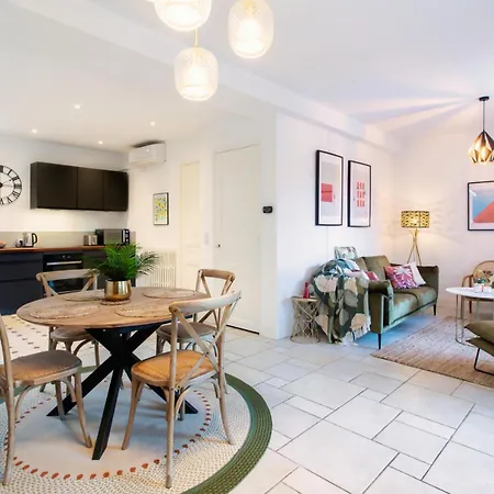 Villa C8 - Lovely House 4 Bdr - Pool, Ac, Garage & Wifi Cannes