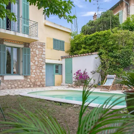 C8 - Lovely House 4 Bdr - Pool, Ac, Garage & Wifi Villa