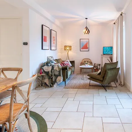 Вилла C8 - Staywiz Us -lovely House 4 Bdr - Pool, Ac, Garage & Wifi
