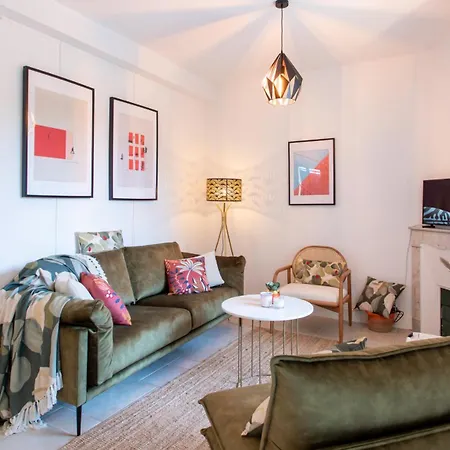 C8 - Staywiz Us -lovely House 4 Bdr - Pool, Ac, Garage & Wifi *