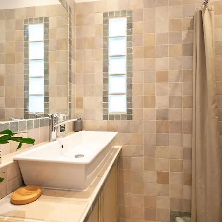 Вилла C8 - Staywiz Us -lovely House 4 Bdr - Pool, Ac, Garage & Wifi Канны