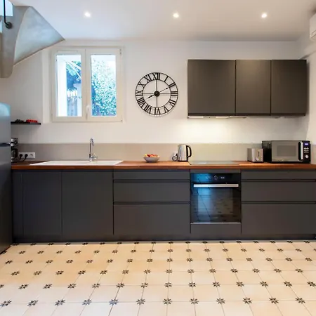 C8 - Staywiz Us -lovely House 4 Bdr - Pool, Ac, Garage & Wifi