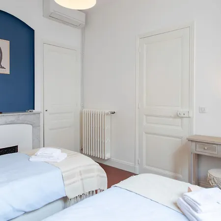 C8 - Staywiz Us -lovely House 4 Bdr - Pool, Ac, Garage & Wifi *