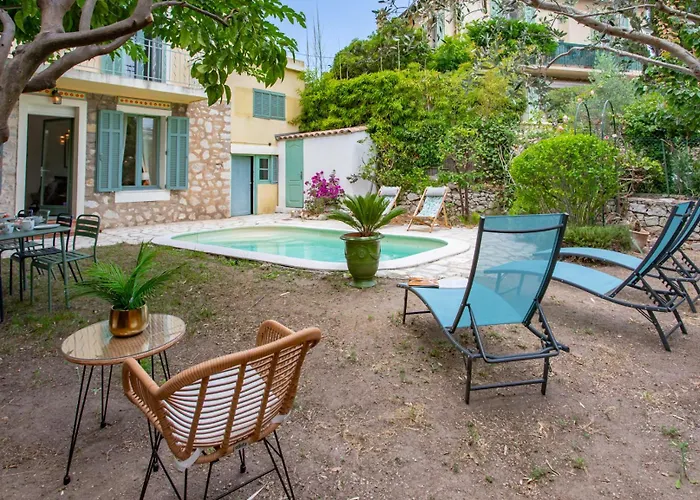 Villa C8 - Lovely House 4 Bdr - Pool, Ac, Garage & Wifi *