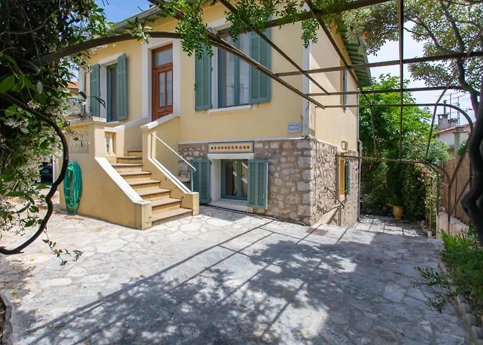 Villa C8 - Lovely House 4 Bdr - Pool, Ac, Garage & Wifi Cannes