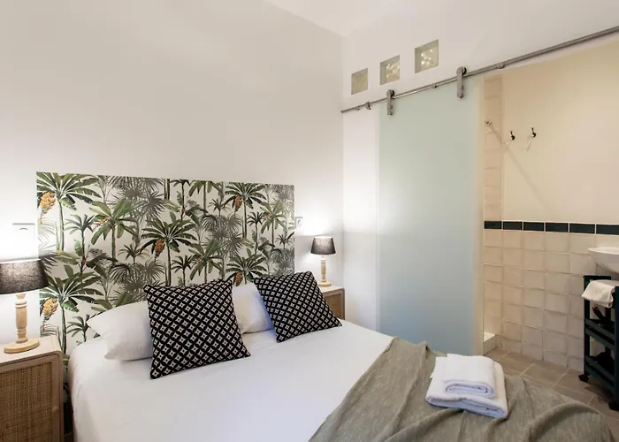 Villa C8 - Lovely House 4 Bdr - Pool, Ac, Garage & Wifi Cannes