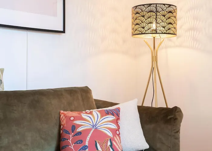 C8 - Lovely House 4 Bdr - Pool, Ac, Garage & Wifi * Cannes