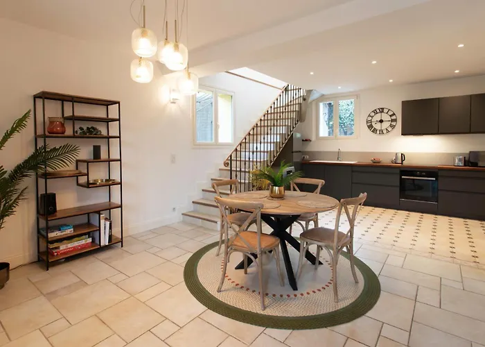 C8 - Lovely House 4 Bdr - Pool, Ac, Garage & Wifi Villa Cannes