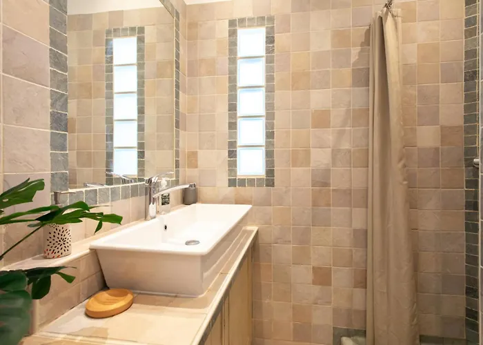 Villa C8 - Lovely House 4 Bdr - Pool, Ac, Garage & Wifi Cannes