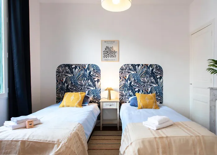 C8 - Lovely House 4 Bdr - Pool, Ac, Garage & Wifi *