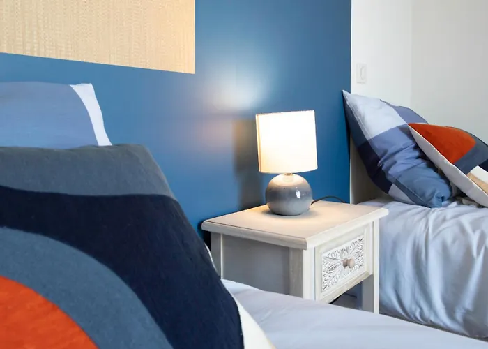 C8 - Lovely House 4 Bdr - Pool, Ac, Garage & Wifi Villa *