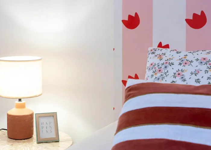 C8 - Lovely House 4 Bdr - Pool, Ac, Garage & Wifi Villa