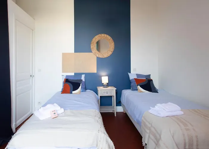 Villa C8 - Lovely House 4 Bdr - Pool, Ac, Garage & Wifi