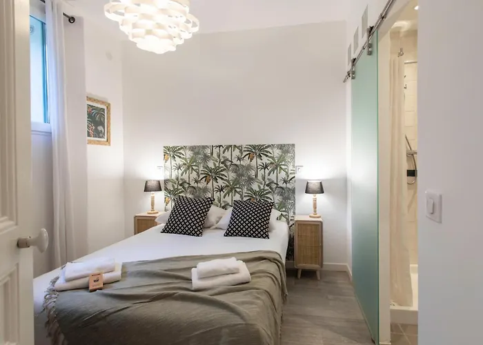 C8 - Lovely House 4 Bdr - Pool, Ac, Garage & Wifi Villa